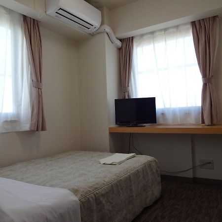 Ushiku City Hotel Ekimaekan Екстер'єр фото