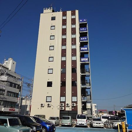 Ushiku City Hotel Ekimaekan Екстер'єр фото