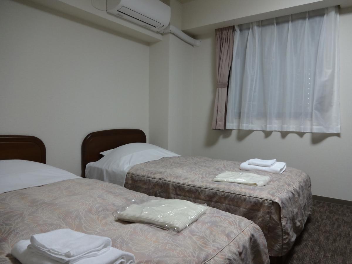 Ushiku City Hotel Ekimaekan Екстер'єр фото