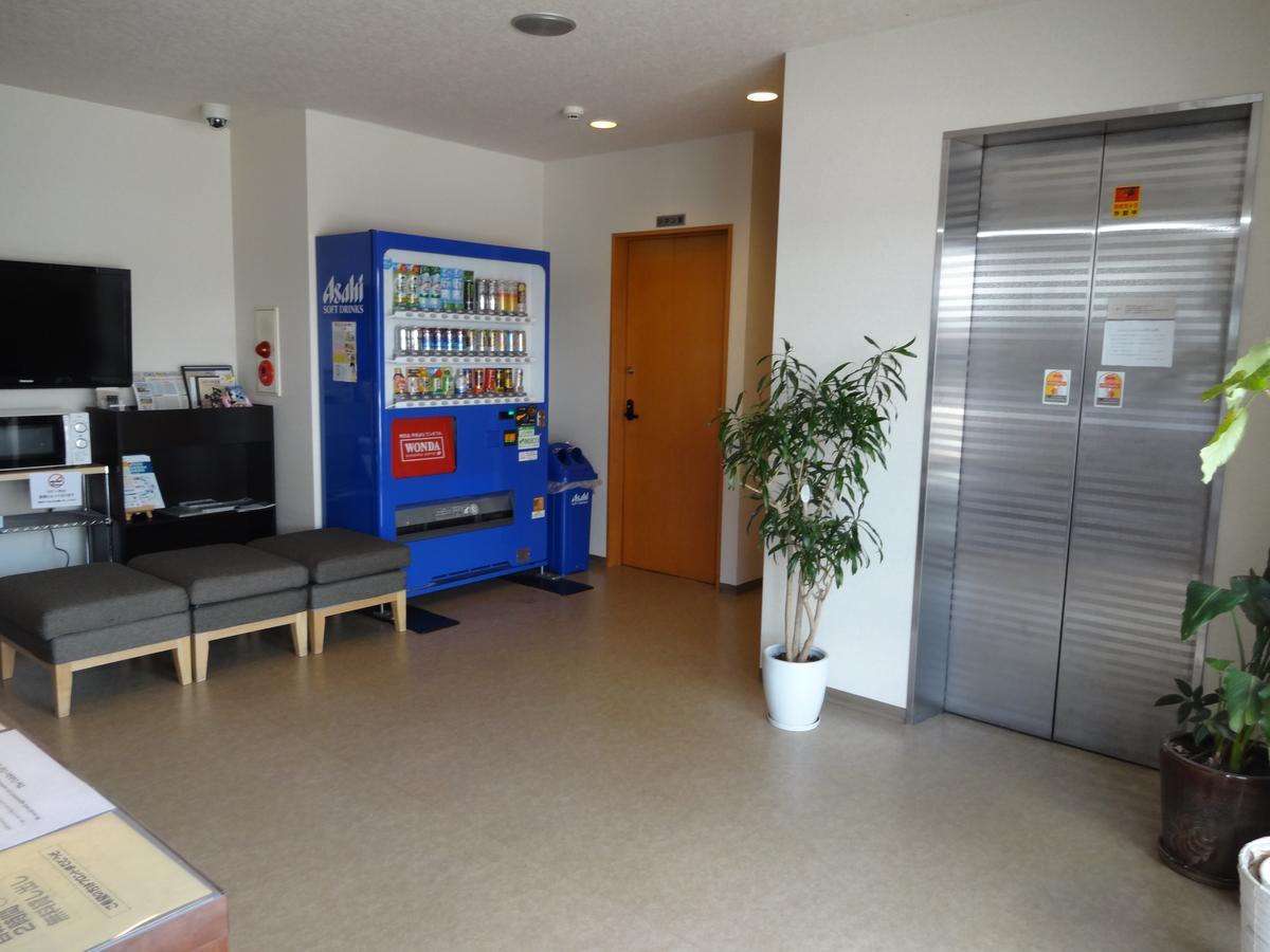 Ushiku City Hotel Ekimaekan Екстер'єр фото