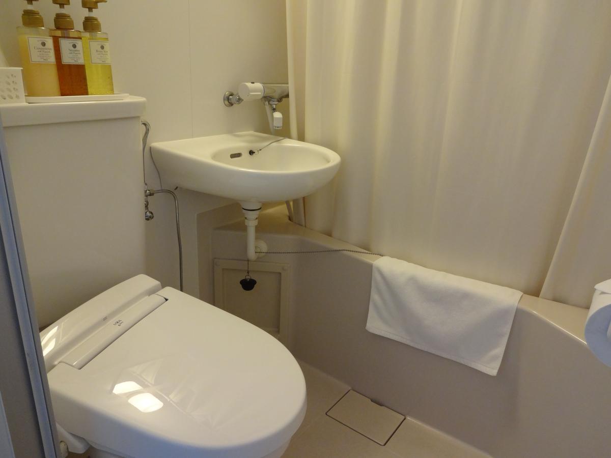 Ushiku City Hotel Ekimaekan Екстер'єр фото